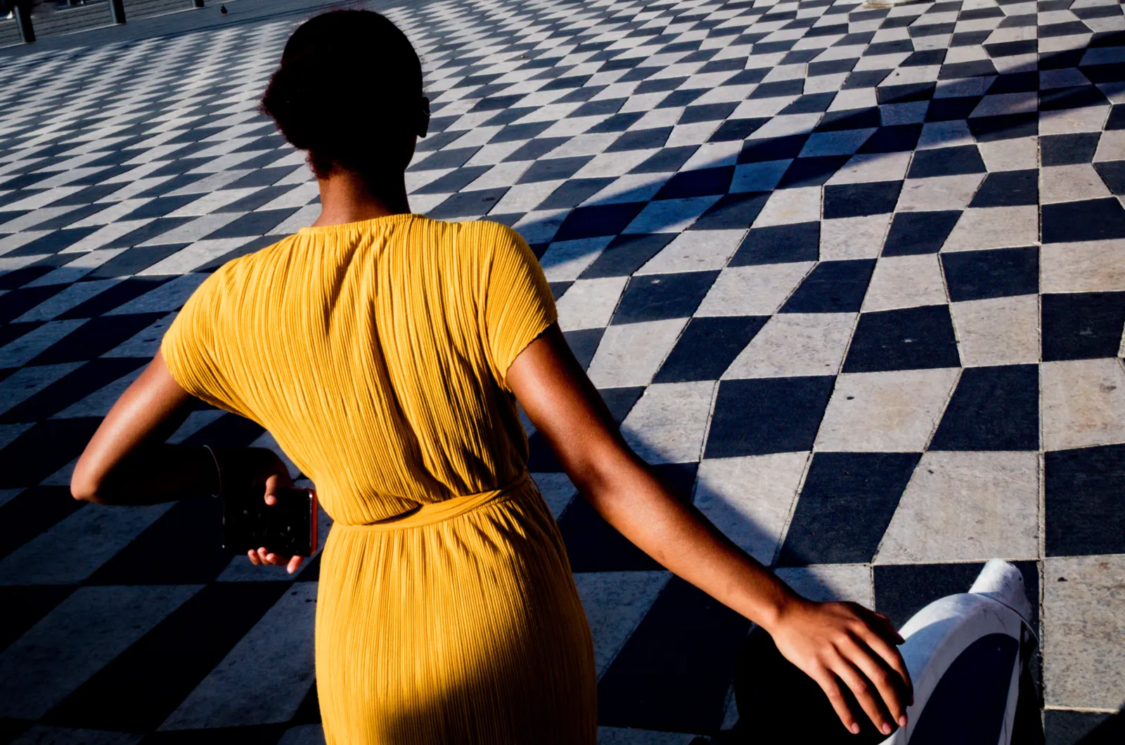 She Shoots Leica: Different Women. One love